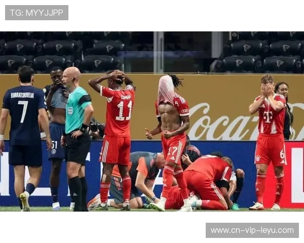 巴黎遭遇欧冠惨败，梅开二度的迪亚斯让拜仁奏凯，欧冠_巴黎淘汰拜仁晋级四强